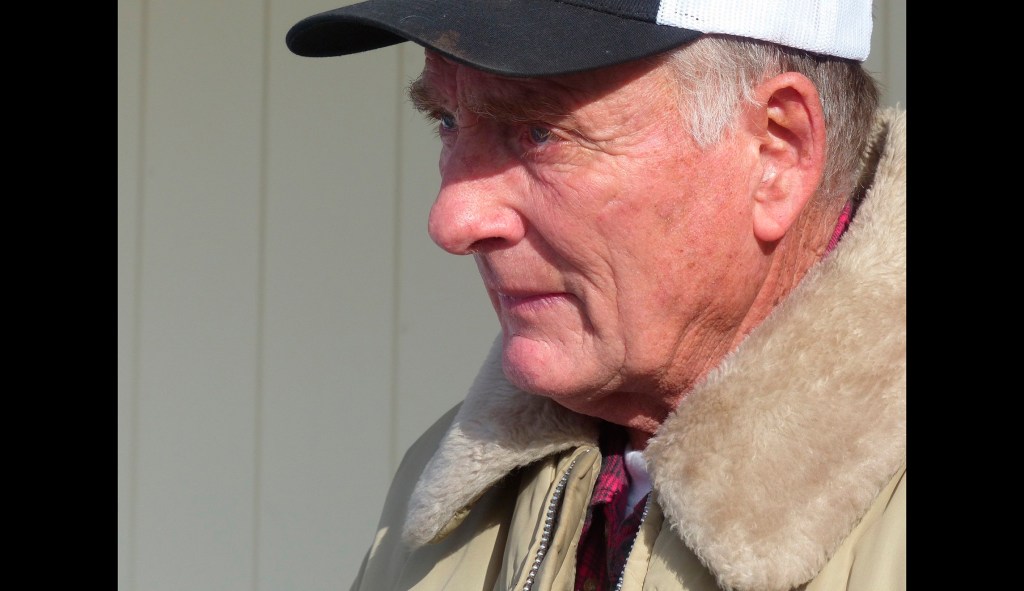 Trump pardons Dwight and Steven Hammond, ranchers whose case inspired armed standoff