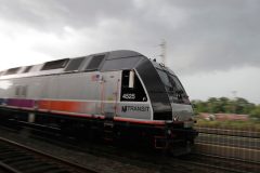 NJ Transit locomotive engineers union goes on strike early Friday morning
