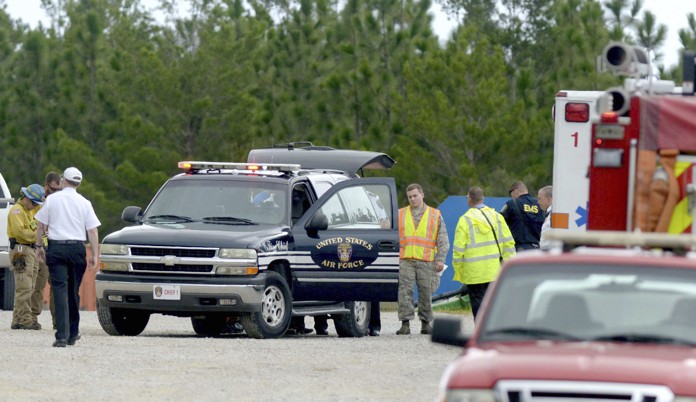 4 killed in civilian plane crash near Air Force base in Florida