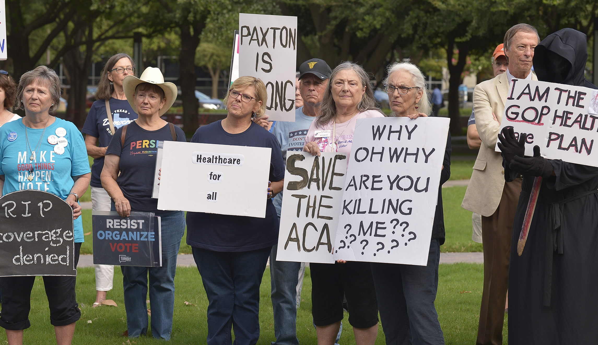 Federal judge sympathetic to lawsuit to end Obamacare