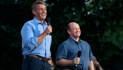 Jeff Flake jokes about moment when sexual assault survivors confronted him on elevator