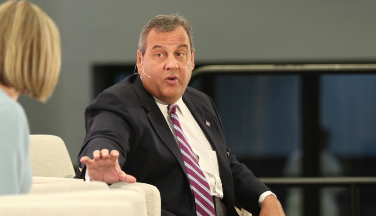 Chris Christie’s weird coronavirus apology tour
