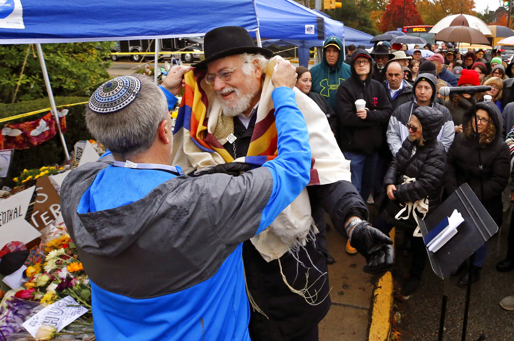 About 100 gather for ‘healing service’ outside Pittsburgh synagogue