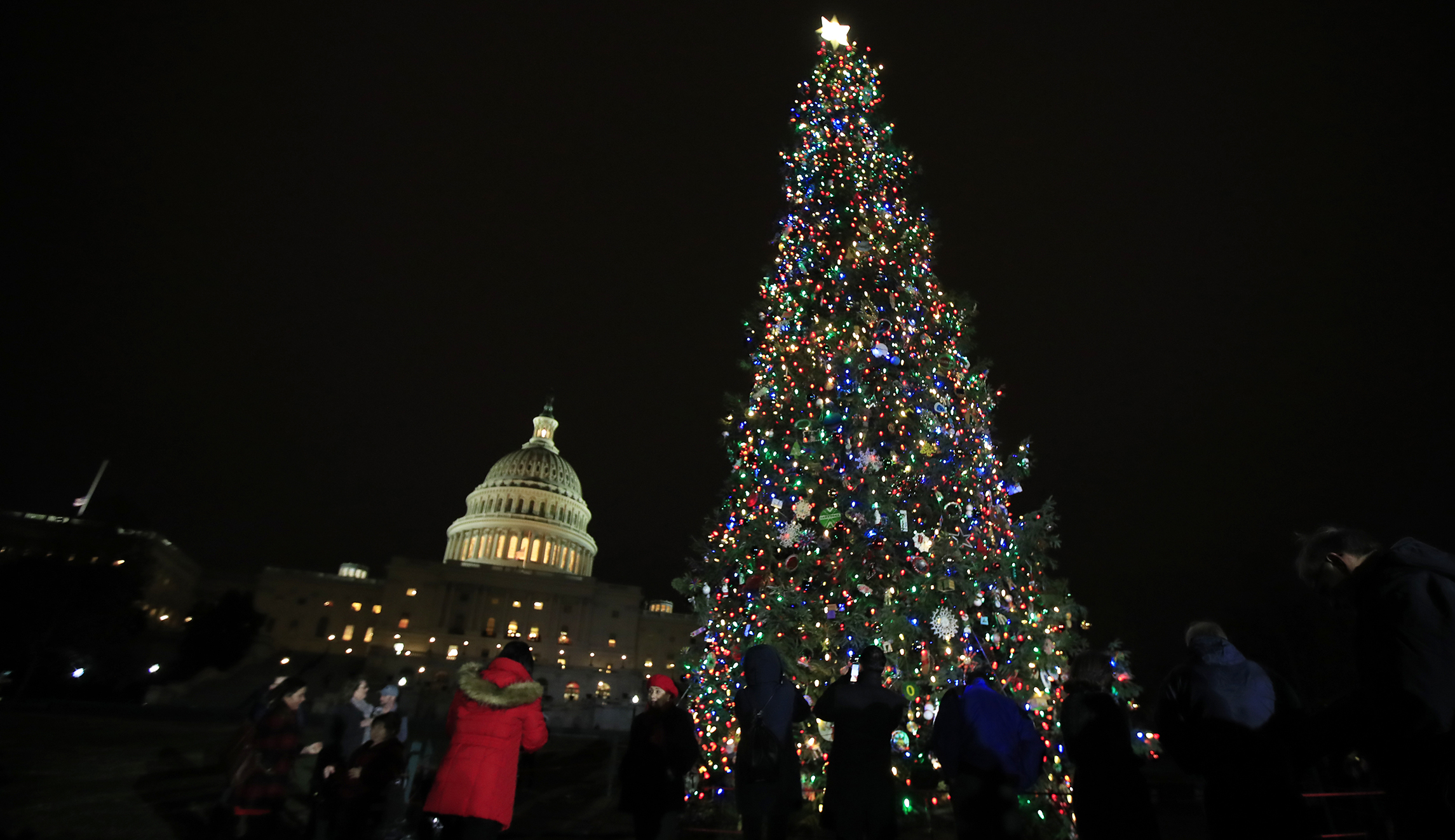 Don’t let shutdown fears spoil your Christmas: It won’t be a big deal