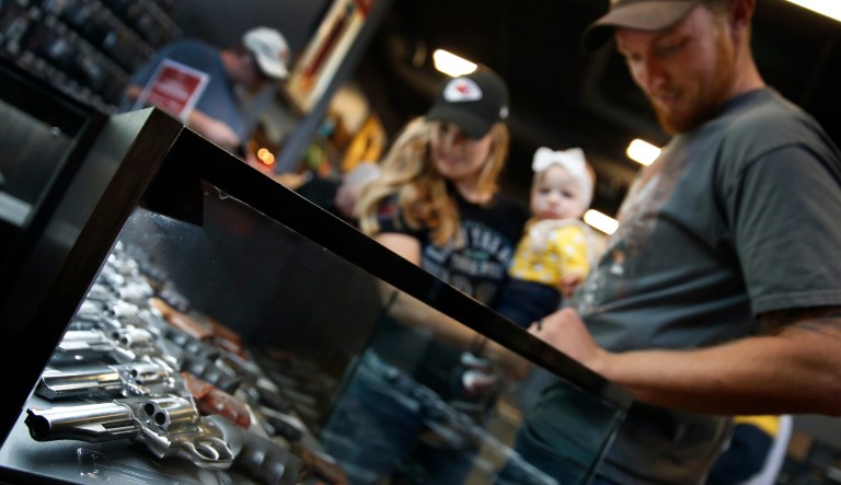 Texans now free to concealed carry guns without getting a permit