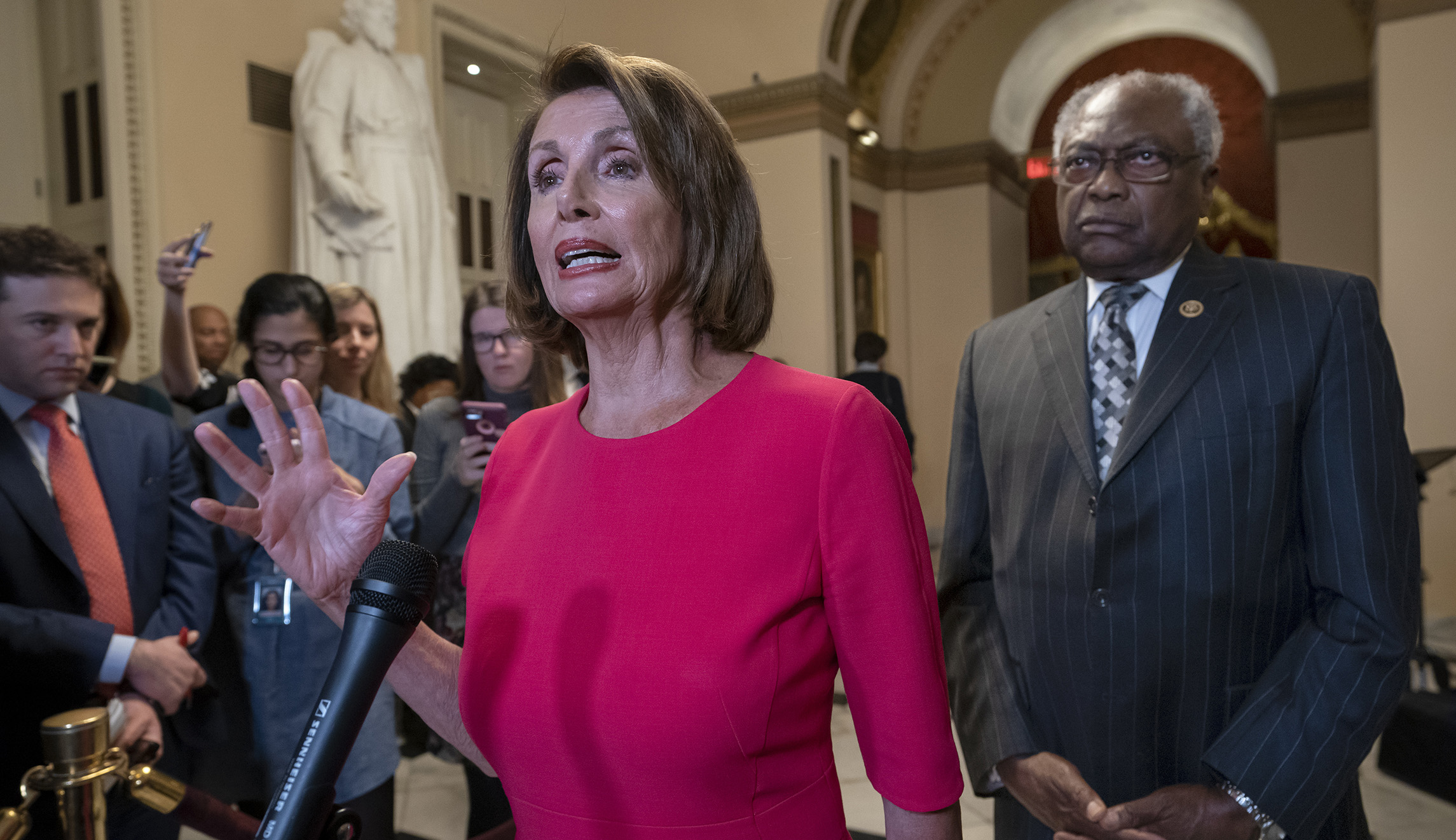 Pelosi: ‘Almost delusionary’ to say furloughed workers back Trump