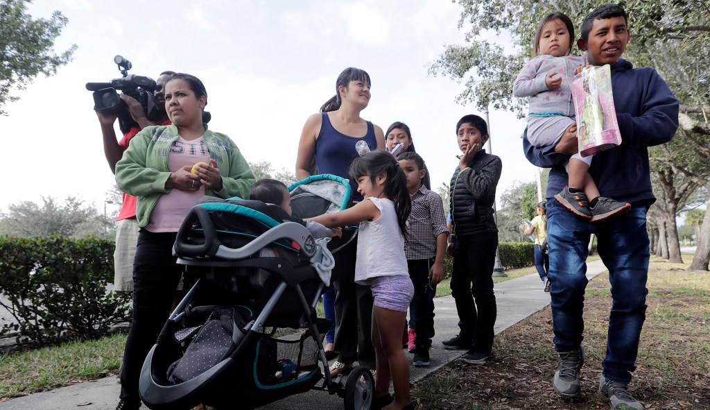Pew: Record 67 percent of Hispanic migrants live in US
