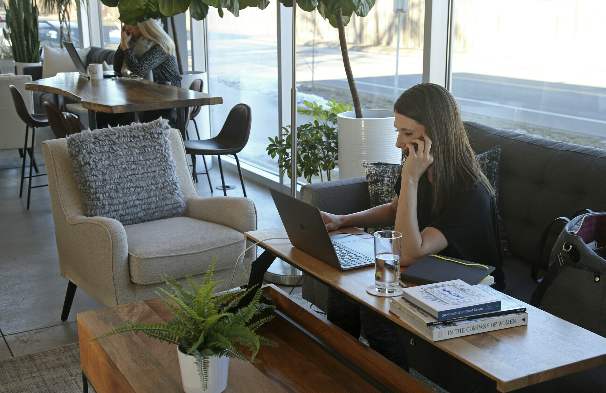 The best thing for working women is a return to the economy of 12 months ago