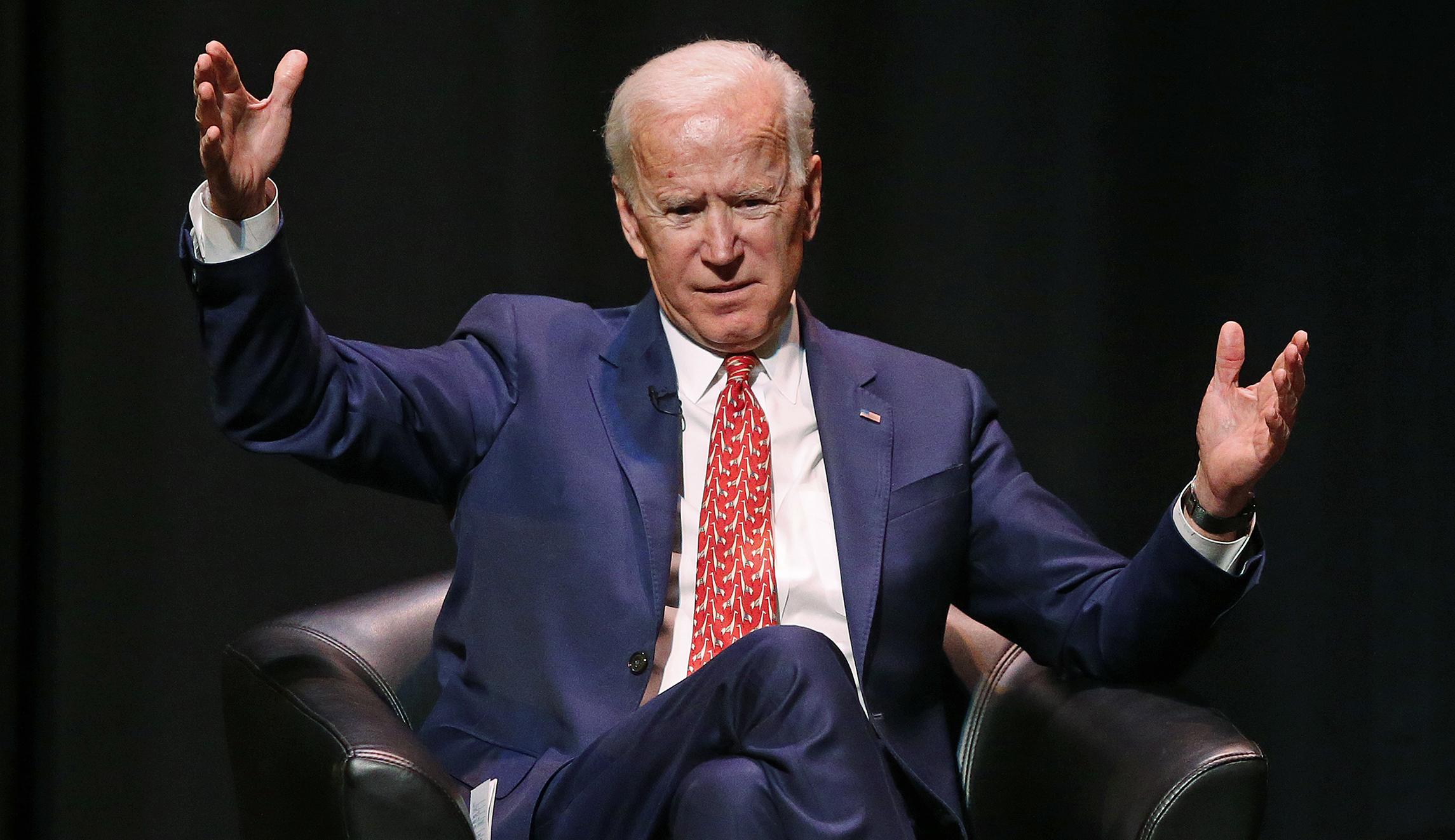 Surging Biden ‘in the driver’s seat,’ 14-point 2020 lead over Sanders