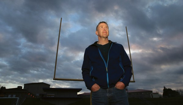 ‘Just giving thanks to God’: Supreme Court agrees to hear lawsuit over ex-football coach fired for praying on field