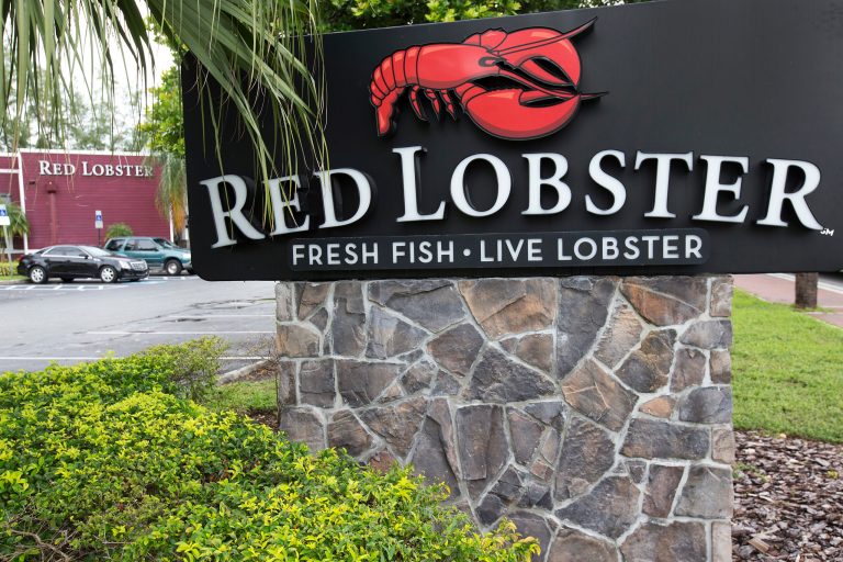 This Tuesday, Sept. 13, 2016, file photo, shows a Red Lobster restaurant in North Miami, Fla. (AP Photo/Wilfredo Lee, File)