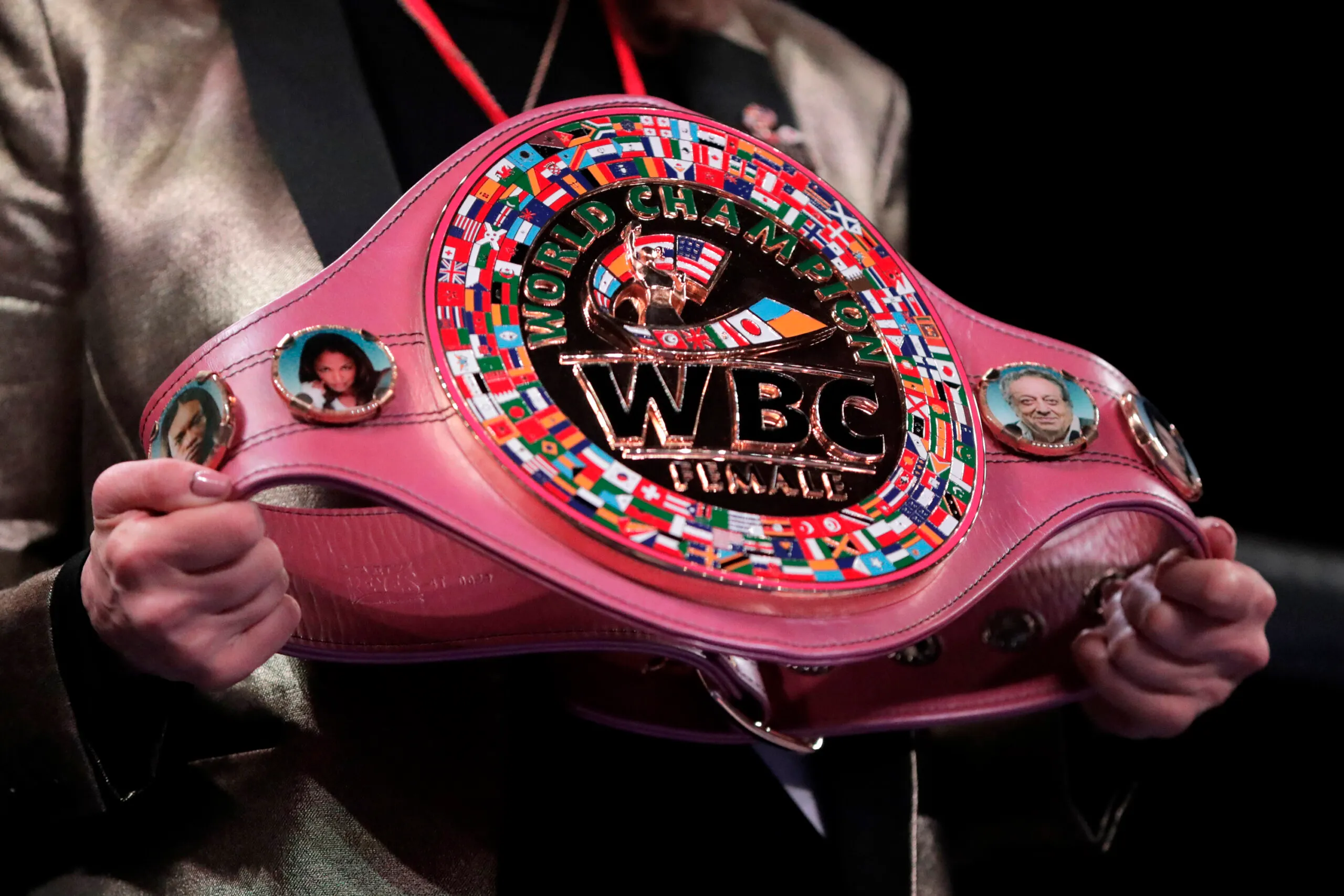 One top boxing organization wants to let men fight women in the ring