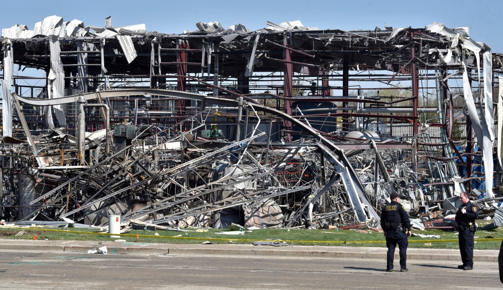 1 body found, 2 more believed dead in Illinois plant blast
