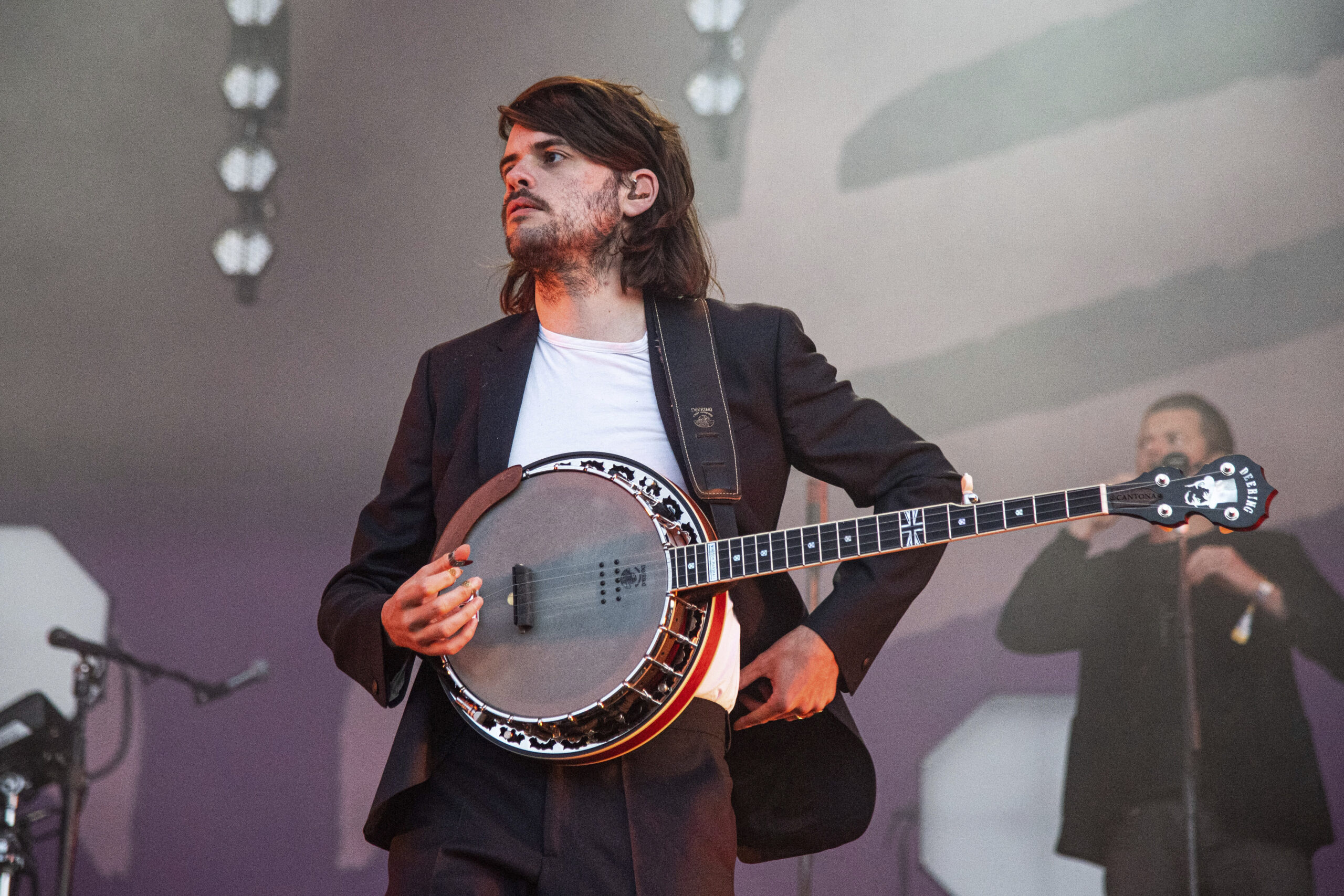 Liberals condemn Mumford & Sons musician after he tweets support for Andy Ngo’s book on antifa