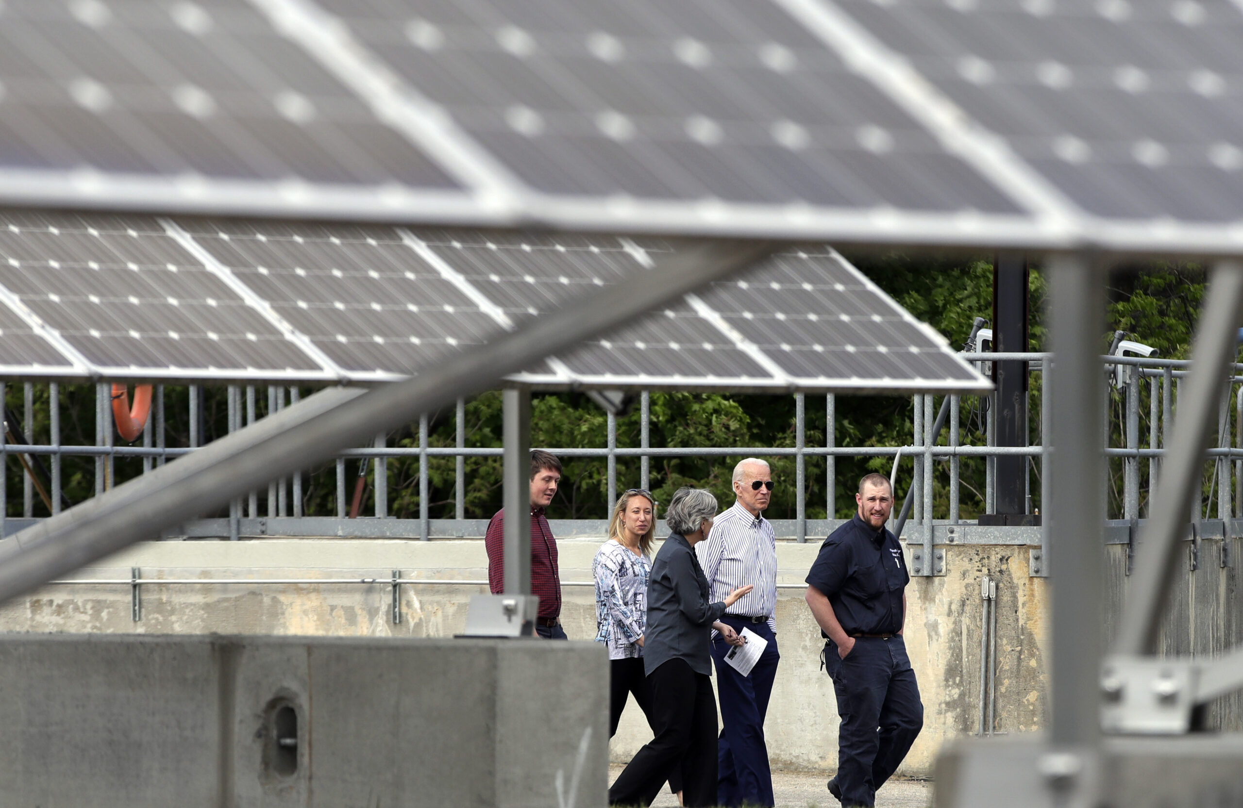 Senate approves measure to cancel Biden’s solar tariff pause, teeing up third veto