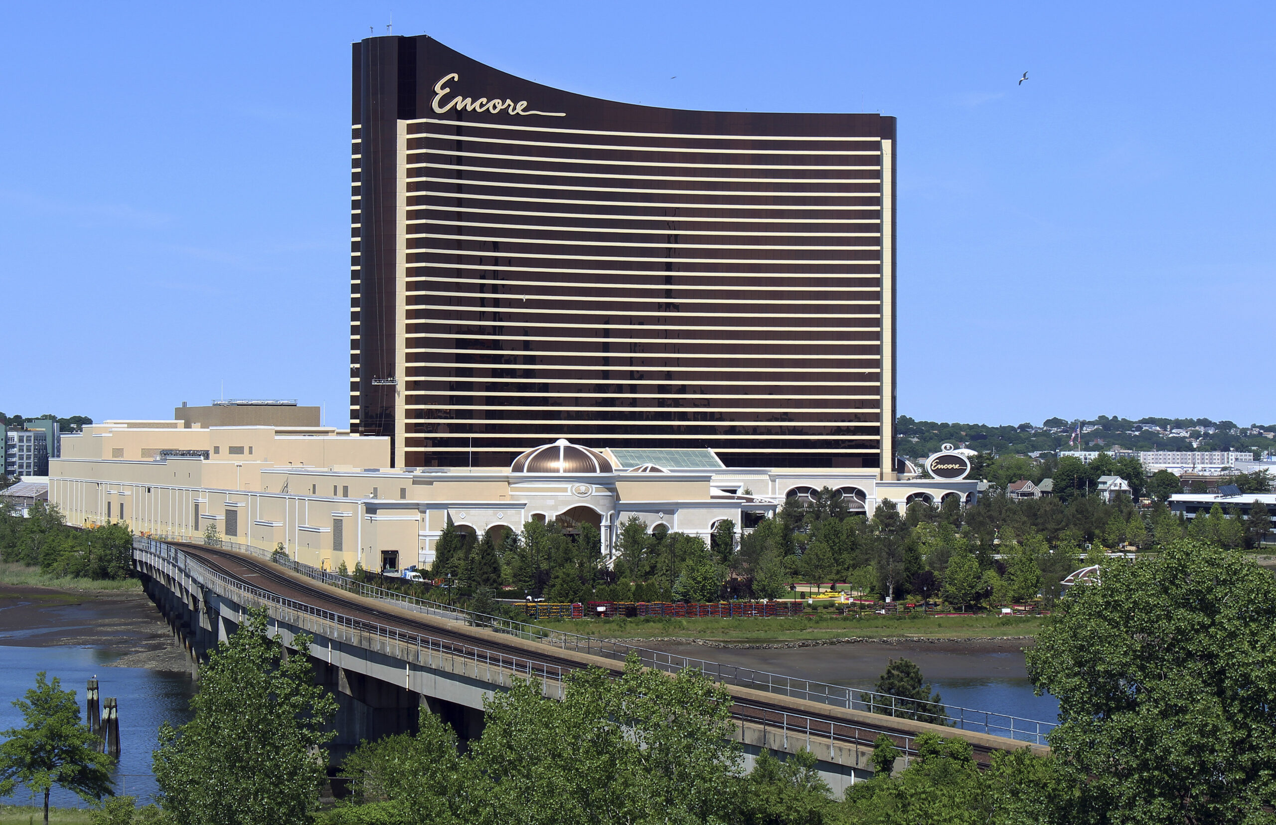 Massachusetts casinos net $26M in tax revenue