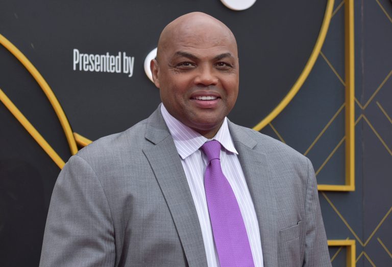Charles Barkley poses for a picture.