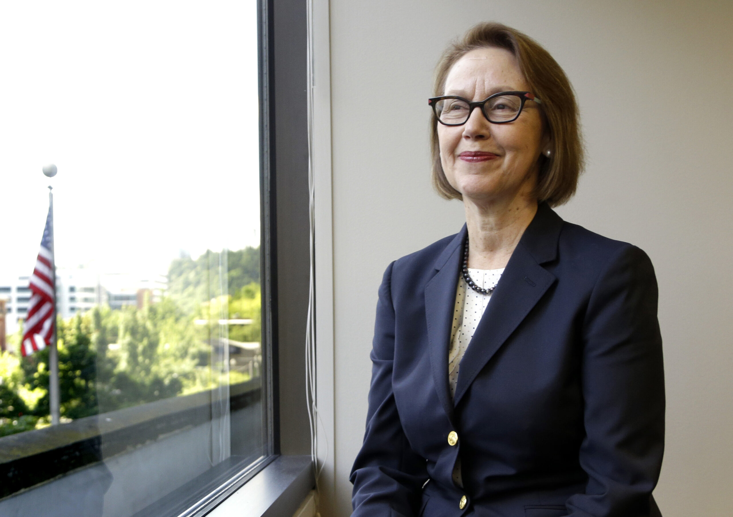 Oregon community banks sue state over foreclosure moratorium