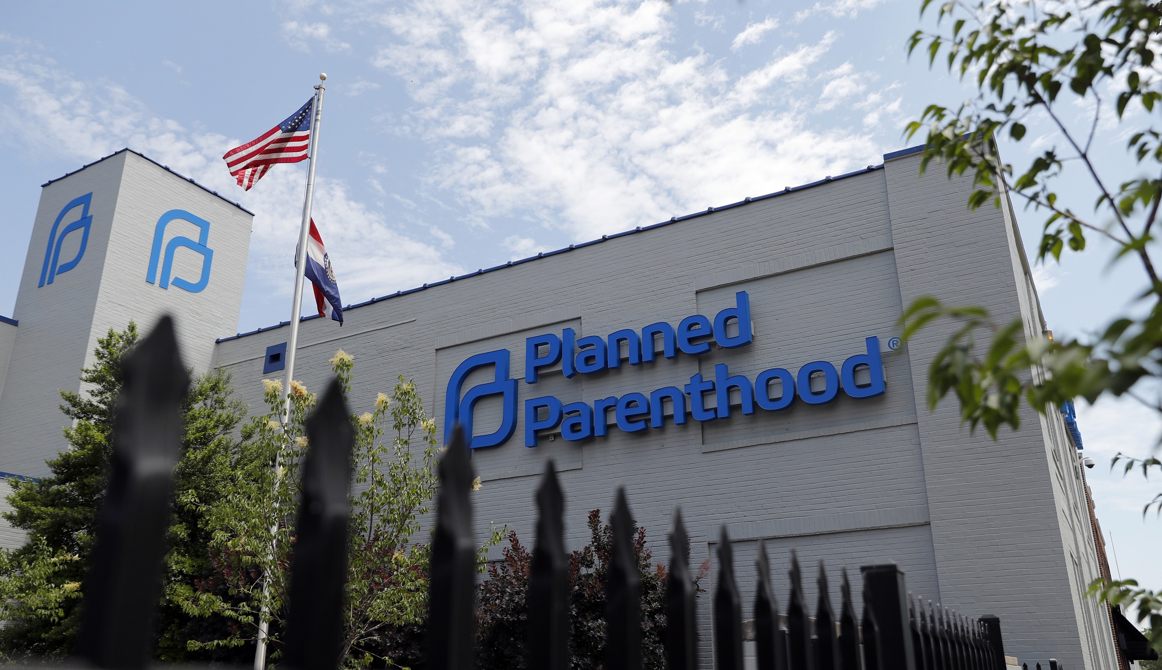 Ashley Bratcher of Unplanned makes good on pro-life scholarship pledge