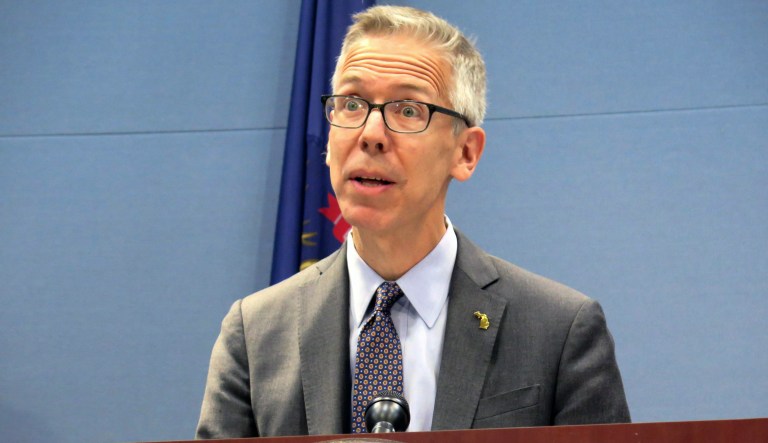 Michigan officials issue new shutdown order, restaurant groups warn of fallout