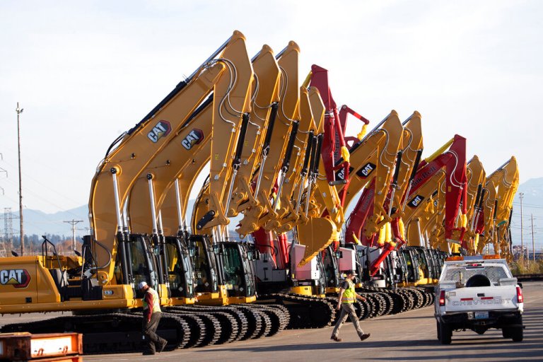 Caterpillar Inc. awarded nearly $1.3 billion defense contract for construction equipment