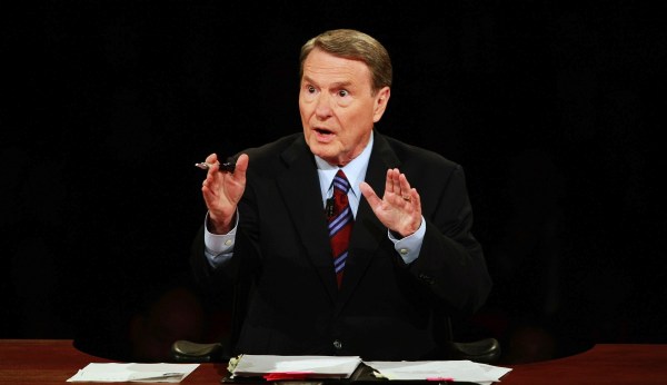 Longtime PBS NewsHour anchor Jim Lehrer dies at 85