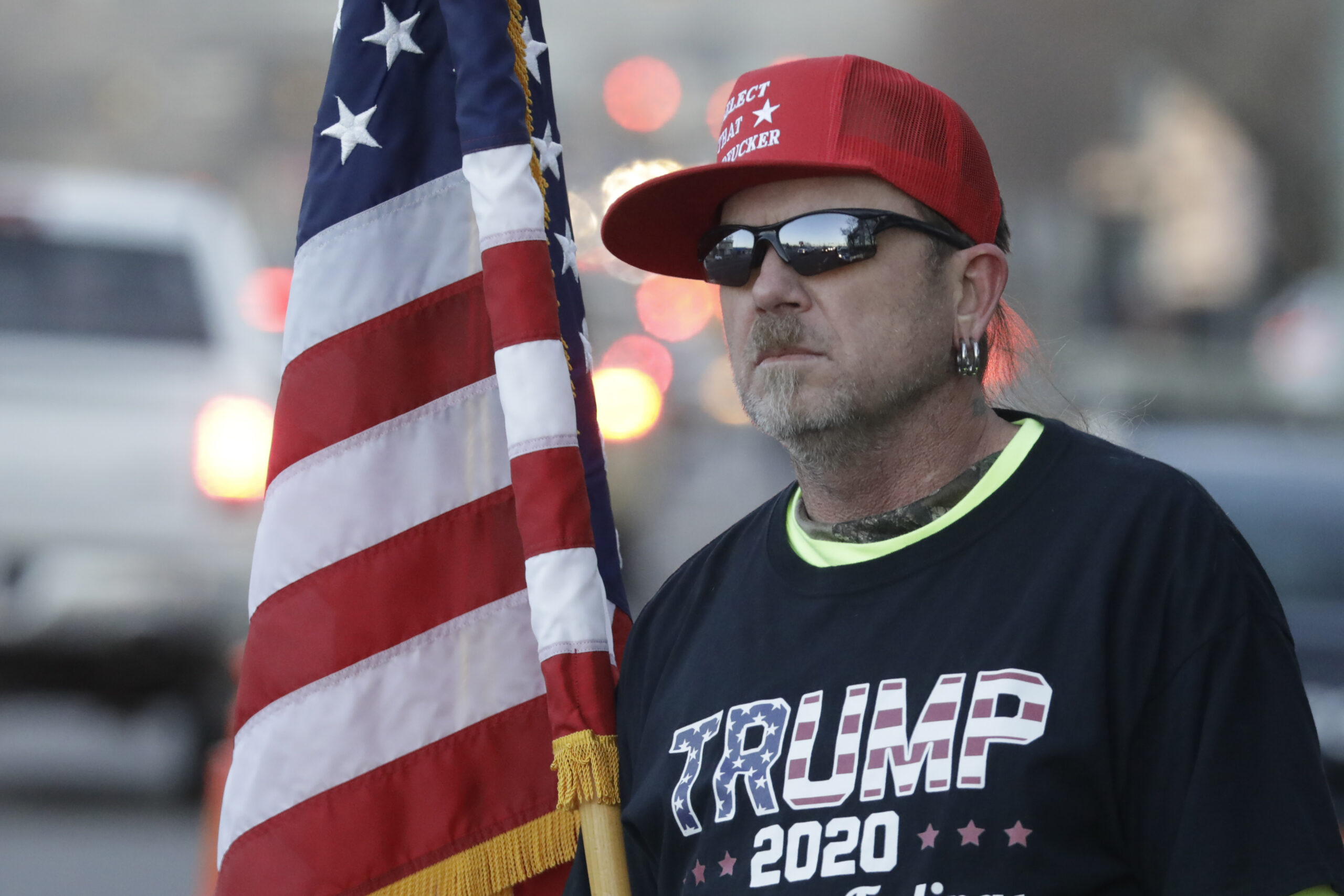 Trump vulnerable on healthcare, Democrats favored 46%-39%: Poll