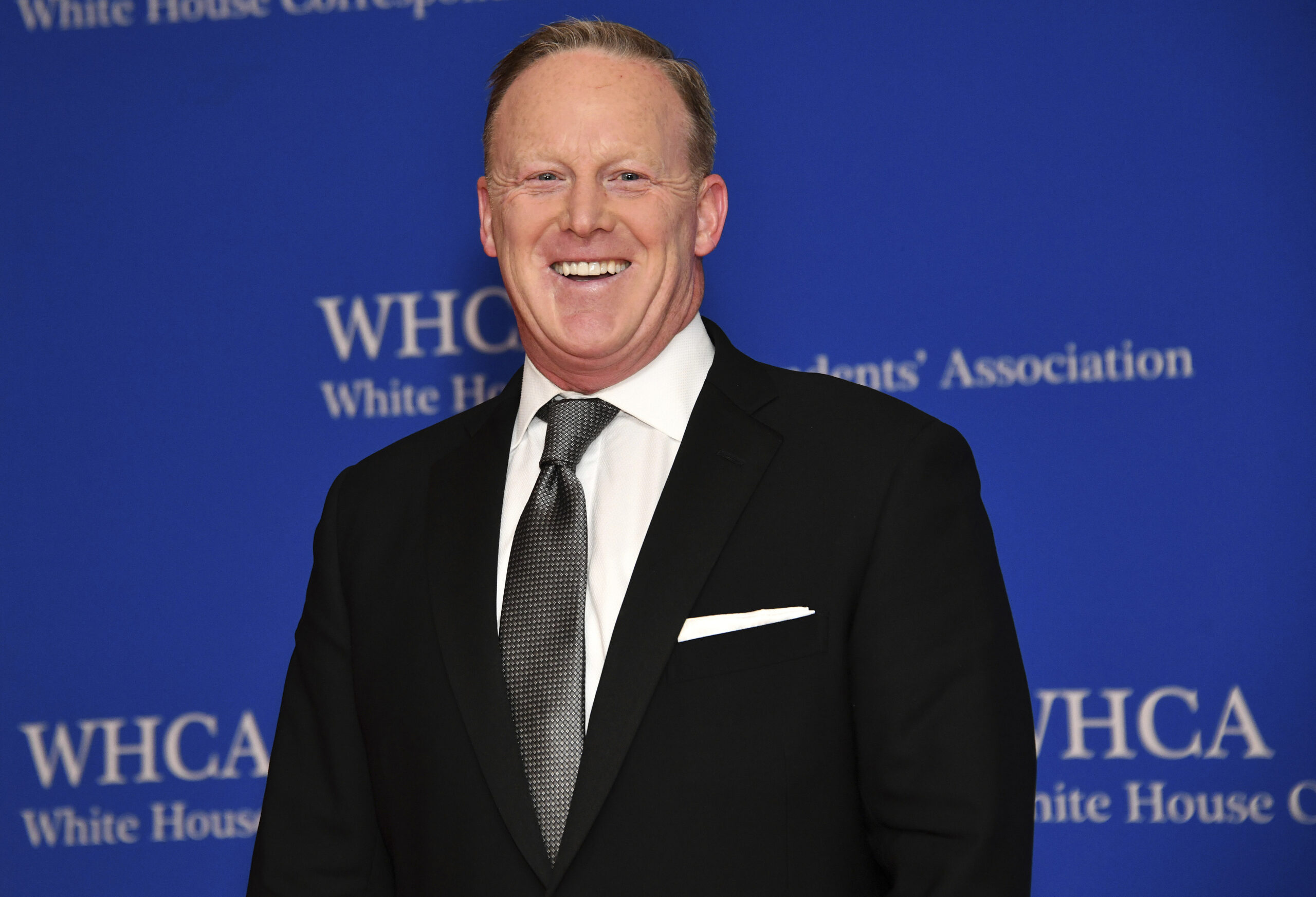 Sean Spicer starting them young in fake news war