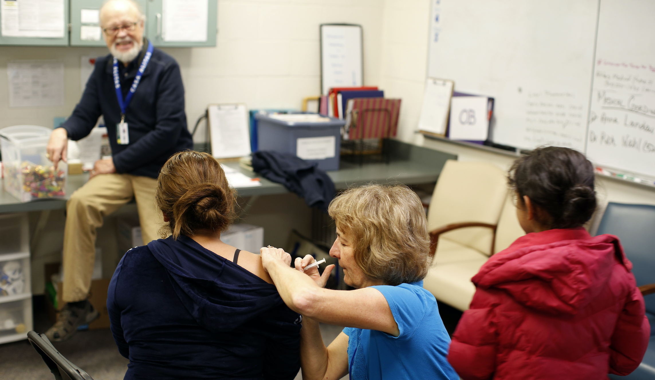 Texas border communities glad to help but cautious as migrants released at border