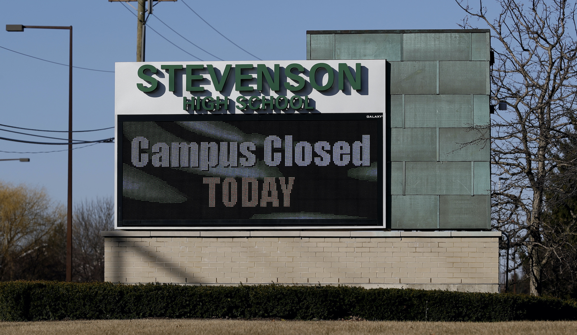 Despite not reopening public schools, most states restrict students’ virtual schooling options