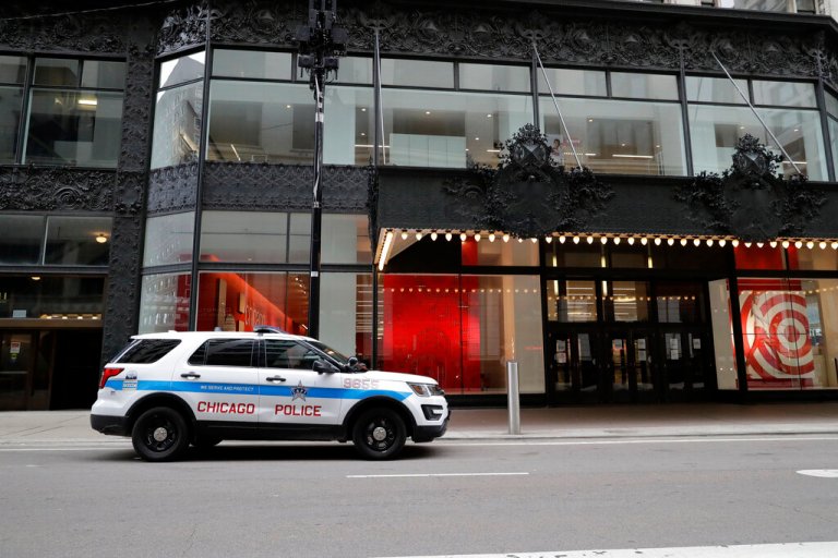 Chicago to pay woman $2.9 million settlement over botched police raid