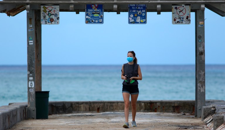 White House given report showing warm weather won’t significantly curb coronavirus spread