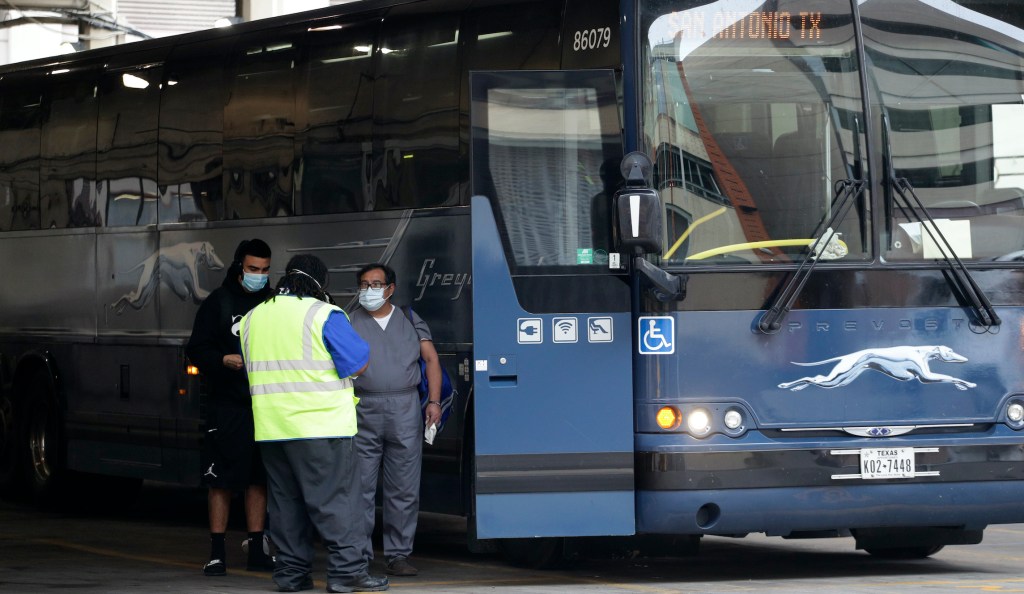 Greyhound demands Biden administration test migrants for COVID-19 before putting them on buses at border