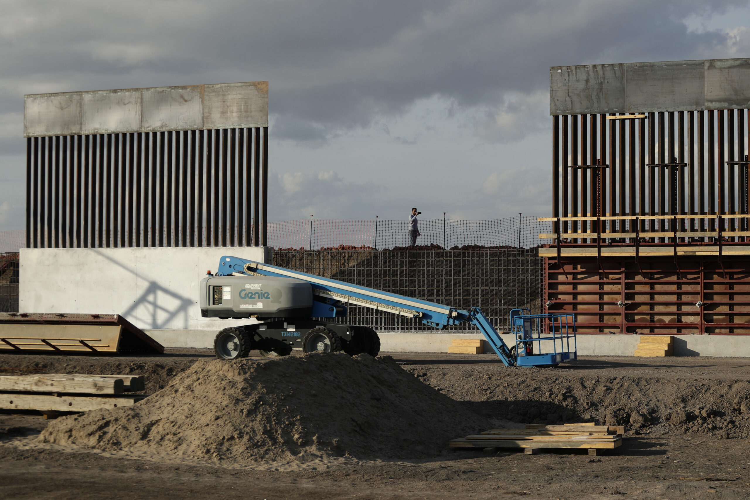 Border wall construction ‘cam’ live this week: ‘164 miles of promises kept’