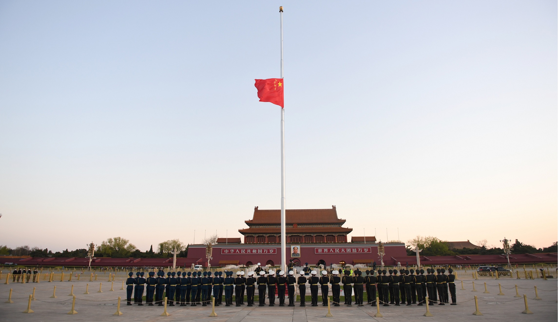 Journalists have learned nothing and call for Chinese-style censorship