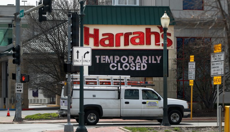 Pandemic slashes gambling revenue in Illinois