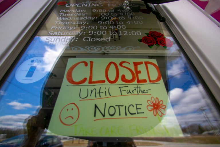 Maine jobless claims spike amid virus surge