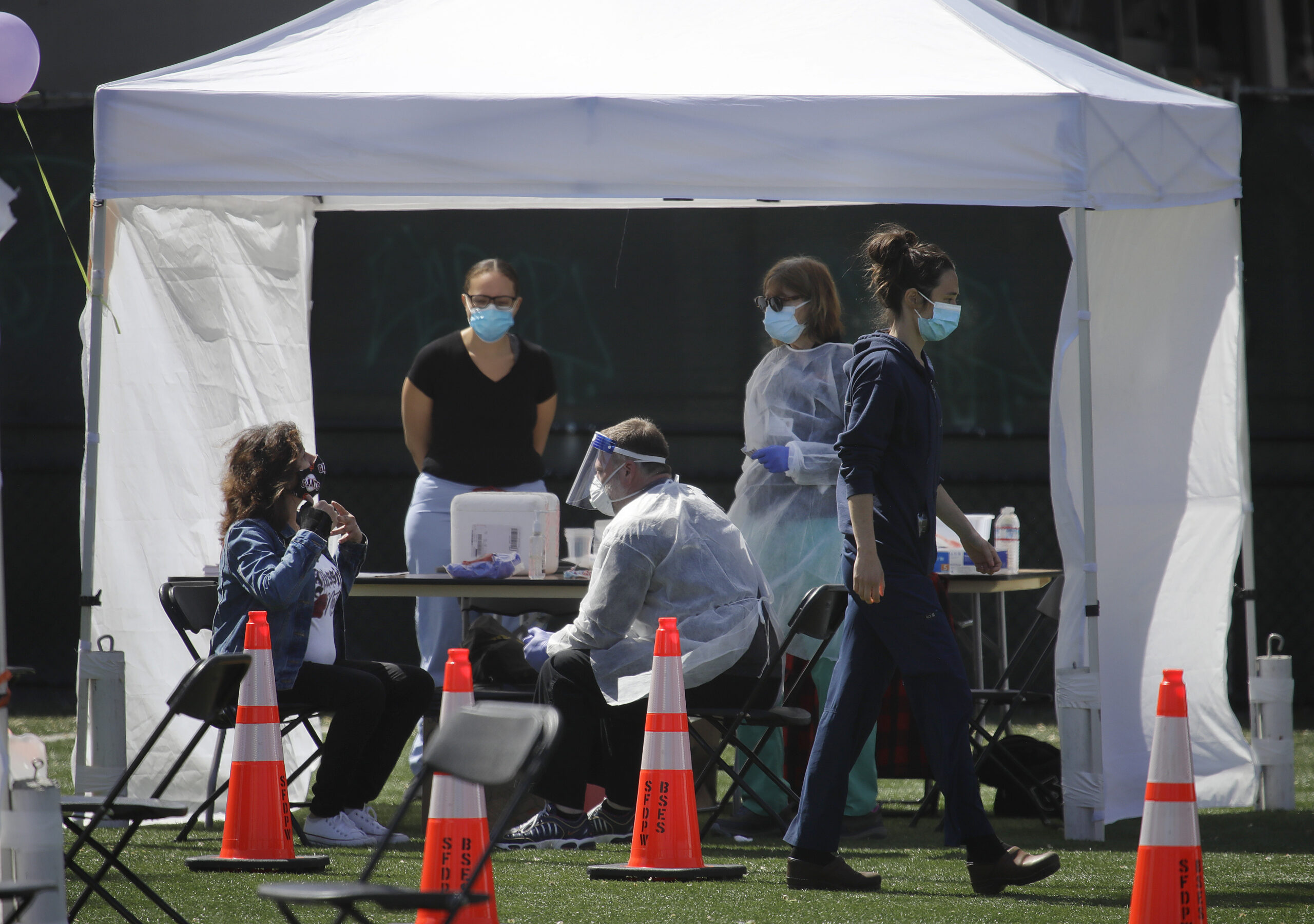US passes South Korea in virus testing as Trump unveils expanded effort
