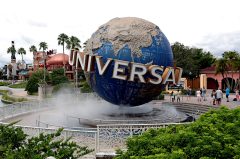 Universal Orlando Resort raising starting pay to $17 an hour