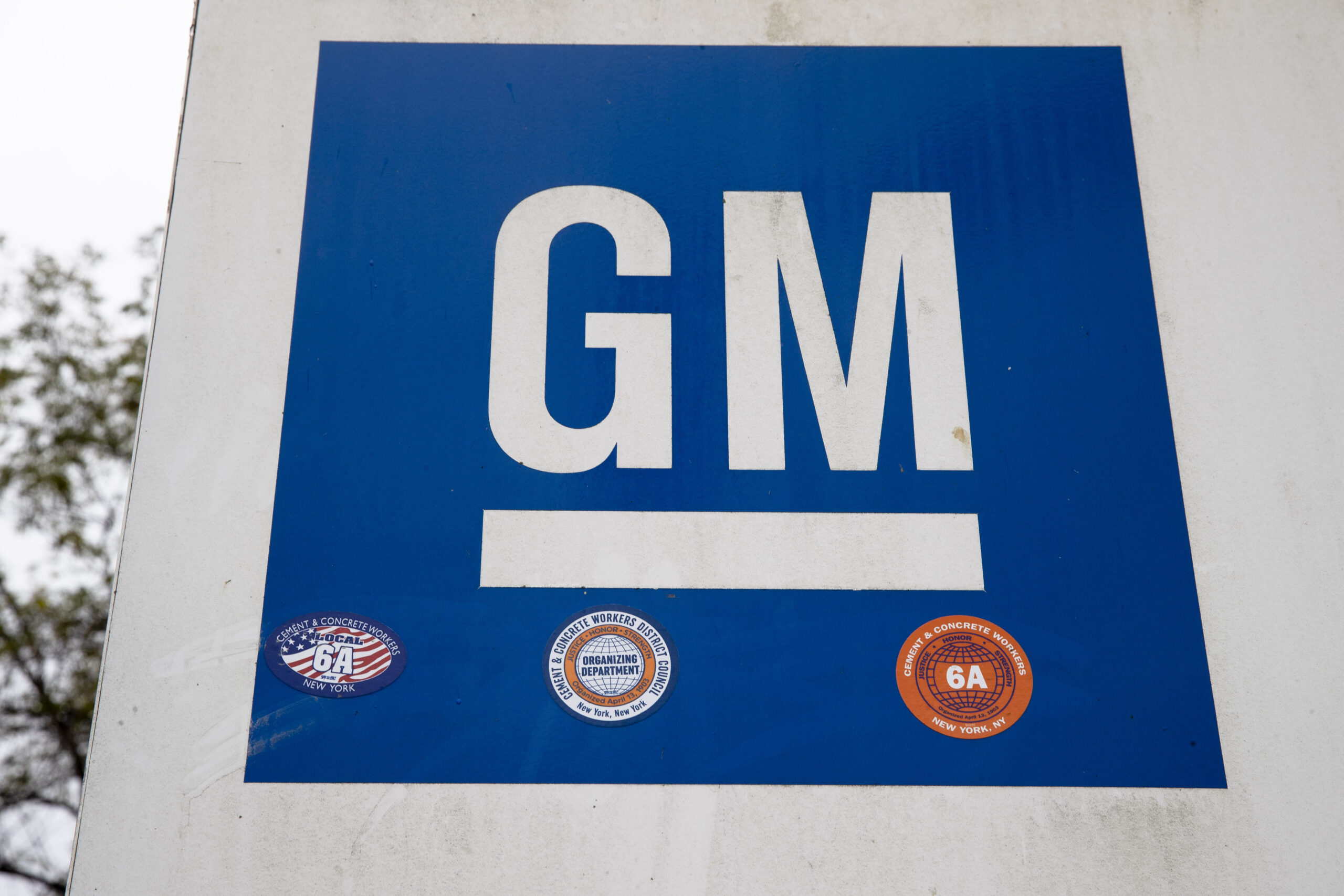 GM CEO says shift back to US started before auto tariffs