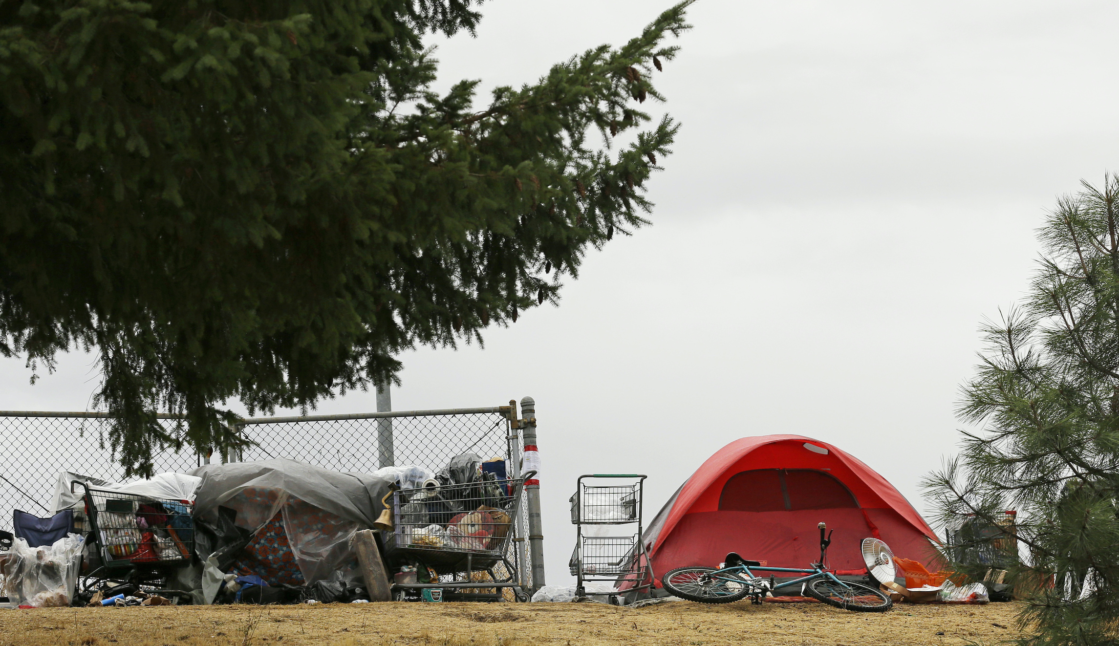 Oregon lawmakers approve divisive housing plan for the homeless
