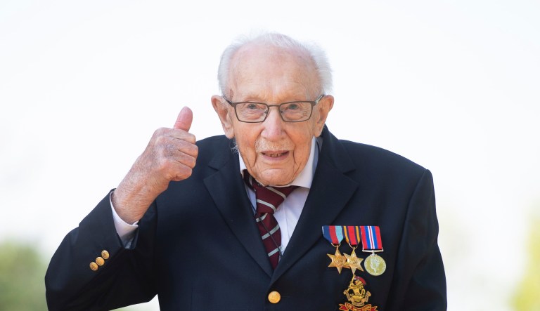Queen Elizabeth II to knight 100-year-old veteran who raised millions for National Health Service