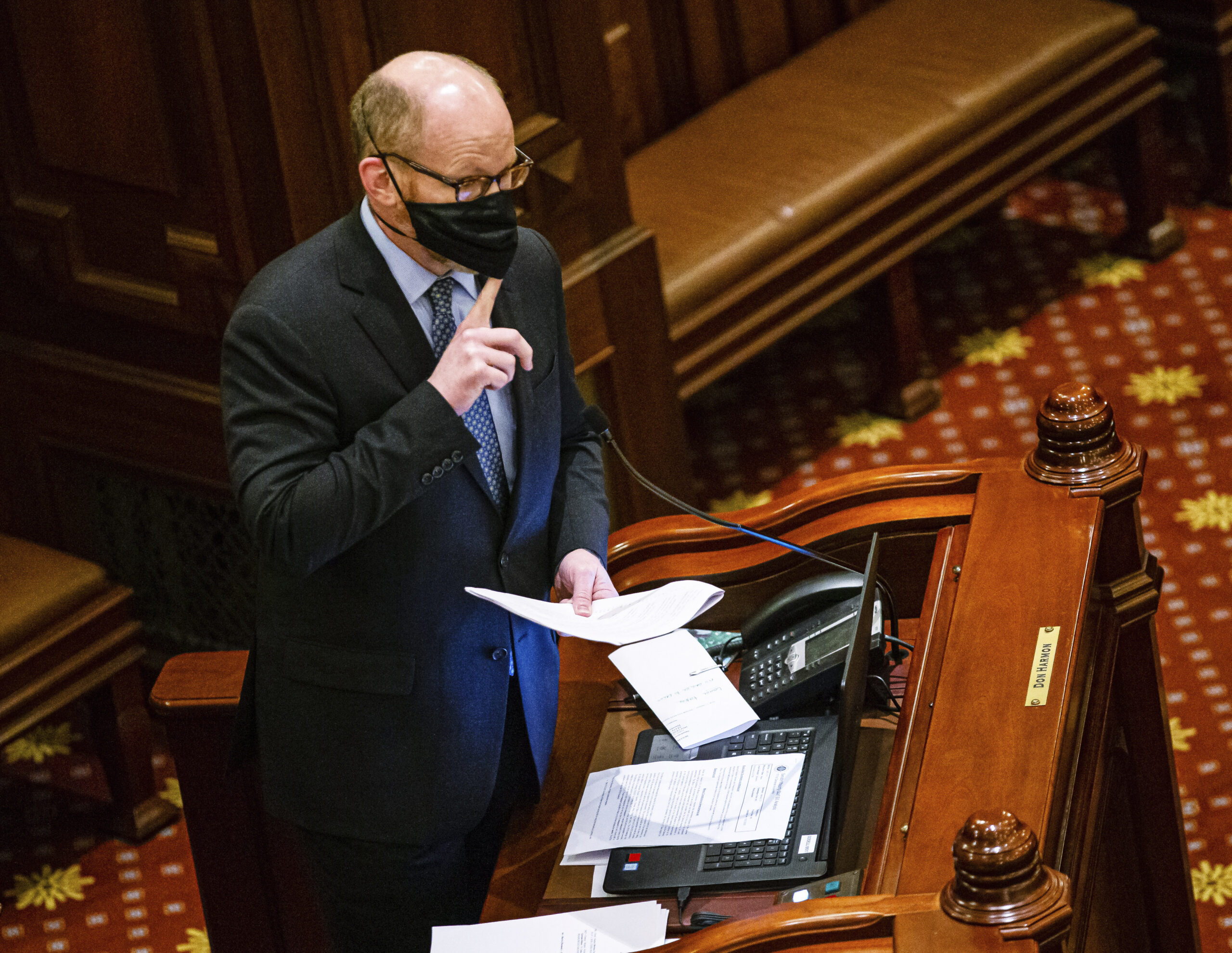 Groups begin campaign over progressive income tax amendment in Illinois