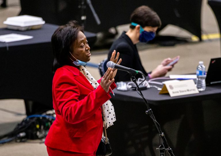 Tax on trading would cost Illinoisans’ retirement funds tens of thousands, report says