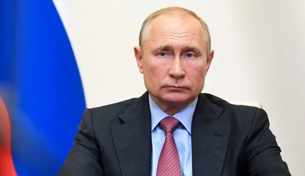 WATCH: Putin has ‘disinfection tunnel’ to protect against coronavirus