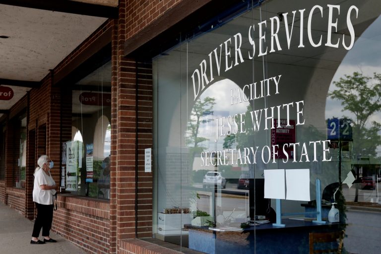 Secretary of state says Illinois residents can use email to get help with license reinstatement