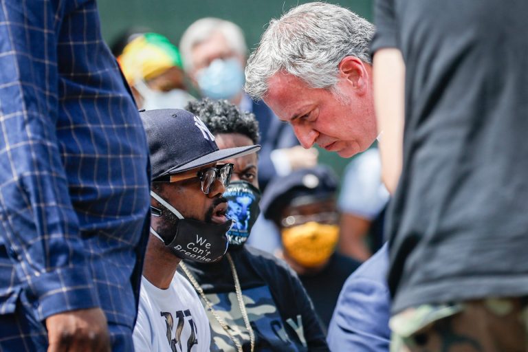 To de Blasio, protesters are more equal than worshipers