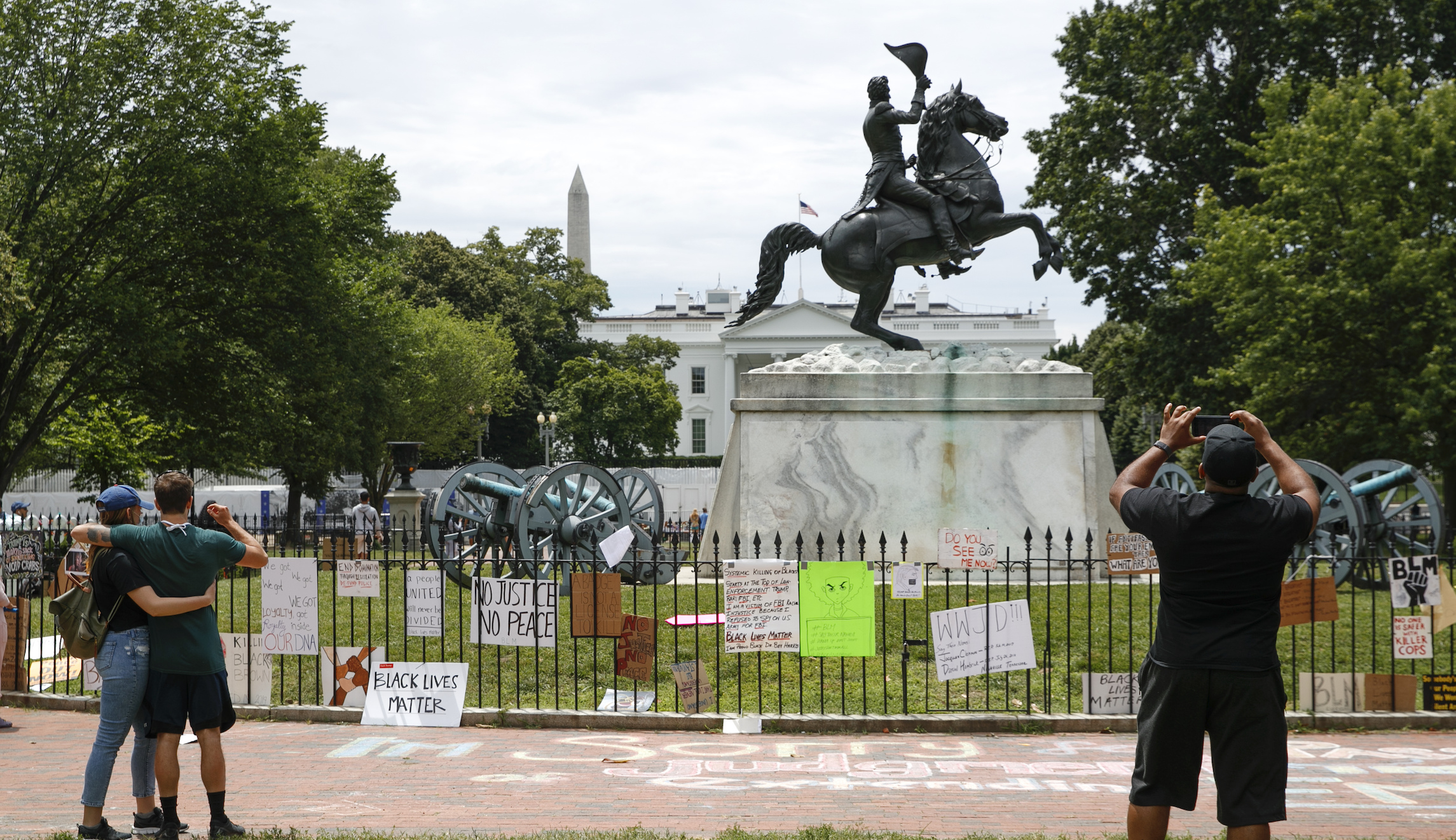 Federal authorities boost White House security in preparation for election protests
