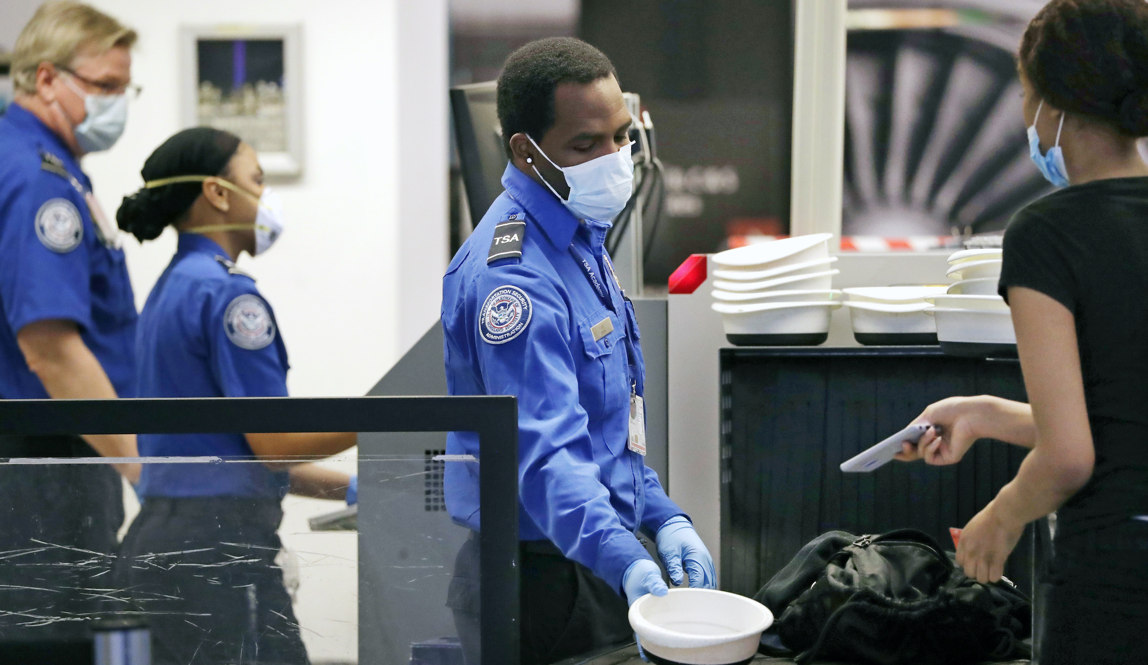 TSA screens more than 1 million passengers in one day for first time since March
