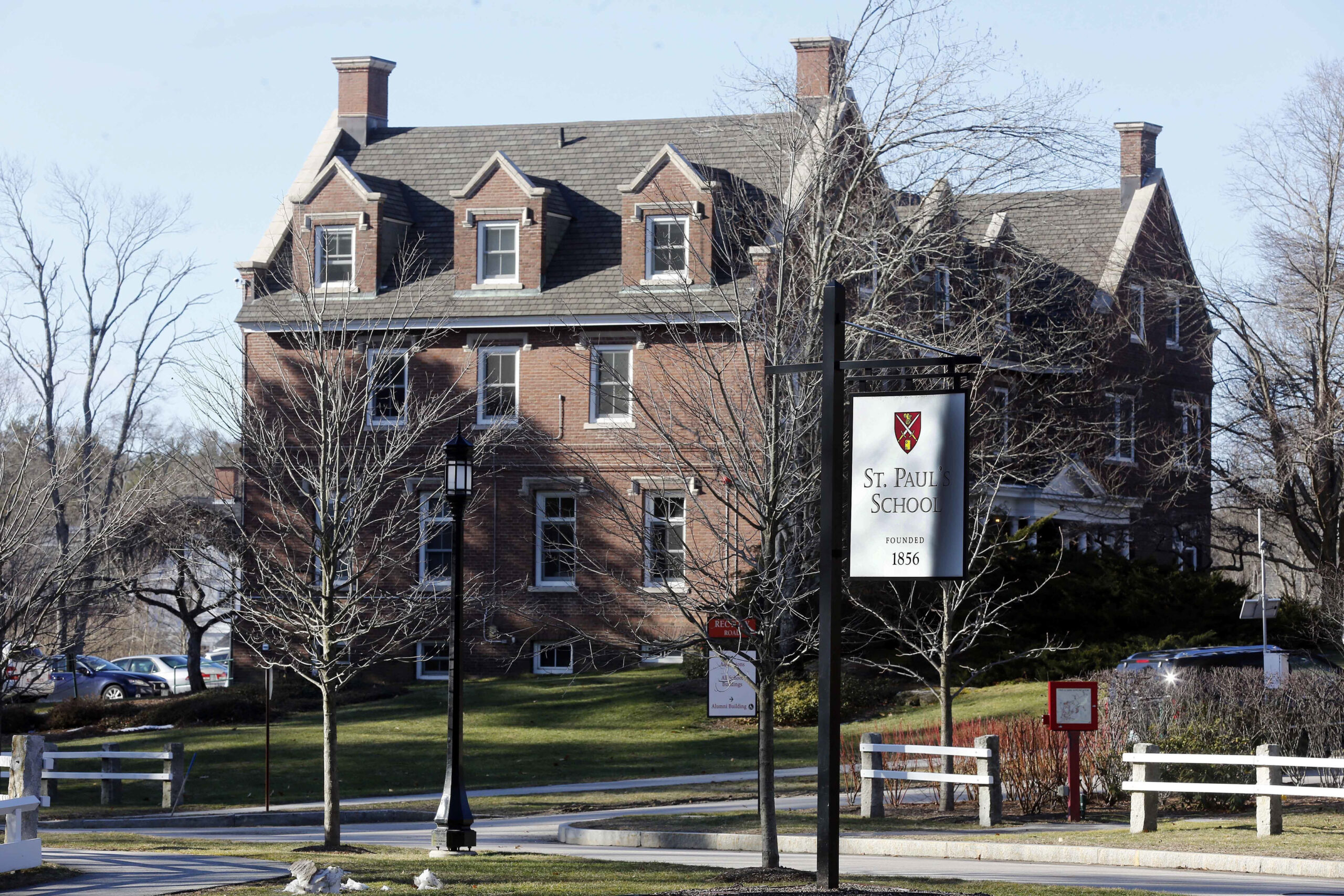 New Hampshire private schools, Catholic schools, and boarding schools seeing influx of students